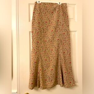 Long vintage floral print skirt.